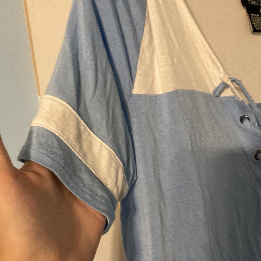 Shirt - Picture 2 of 5